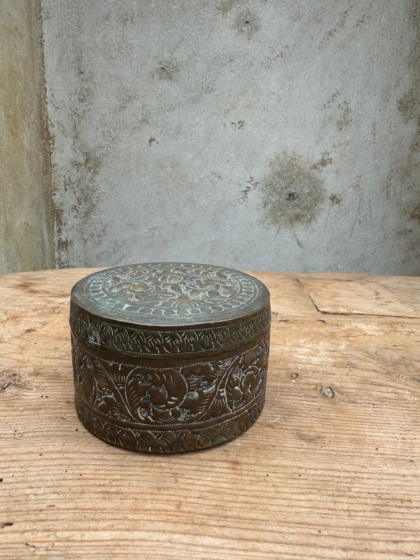 Vintage Silver Tone Embossed Metal Jewelry Trinket Box