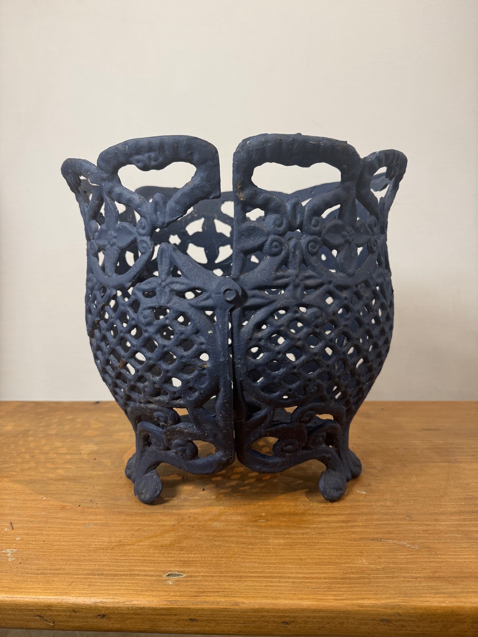 Antique Victorian-Style Cast Iron Planter with Openwork Design