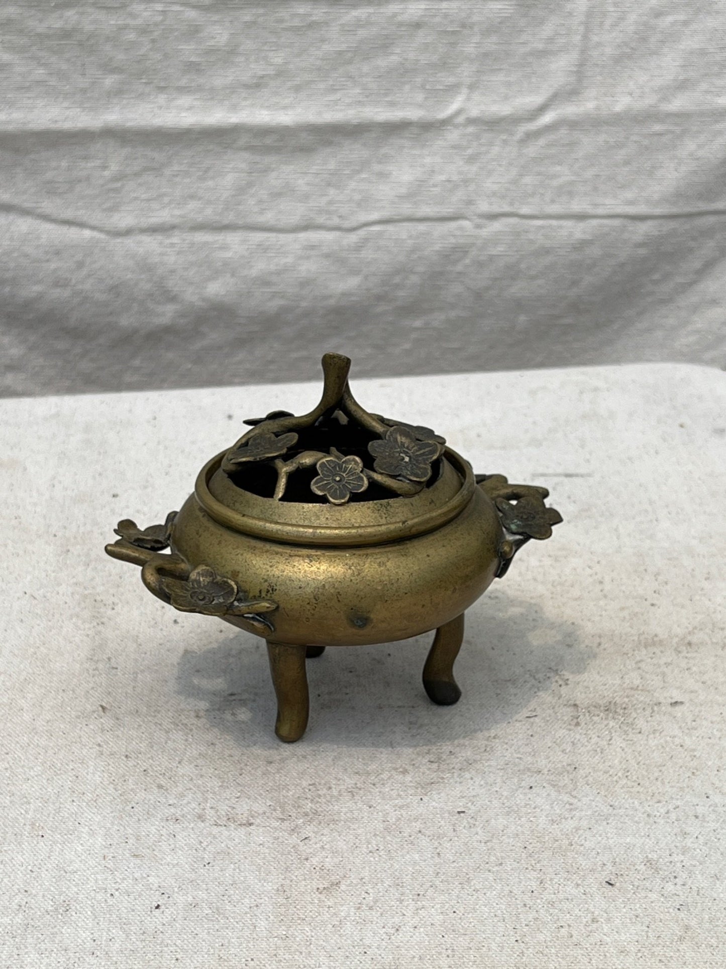 Chinese Qing Dynasty period gilt bronze incense burner