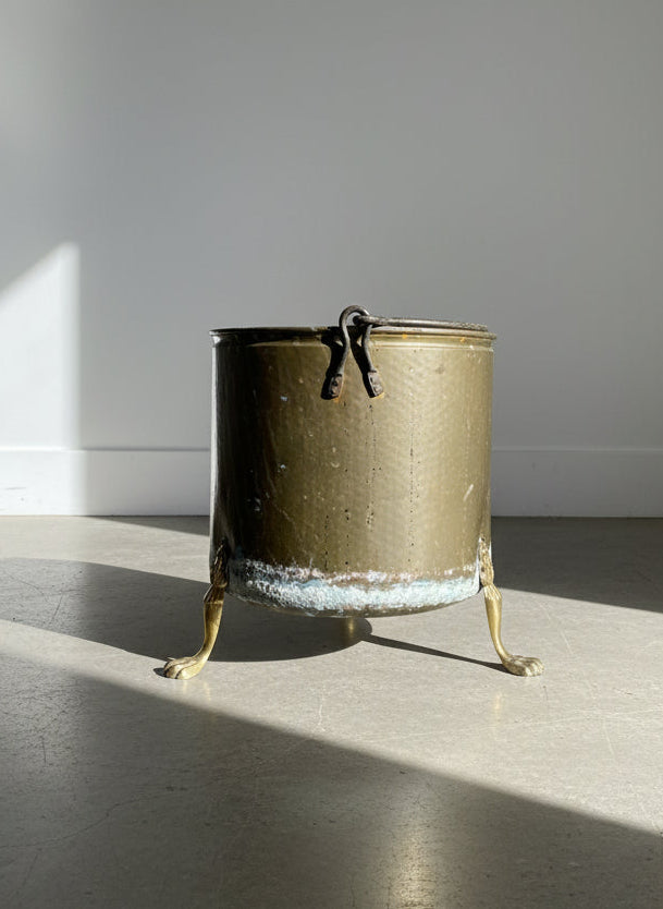 Large Antique English Hand-Hammered Brass Bucket with Claw Feet and Iron Handle