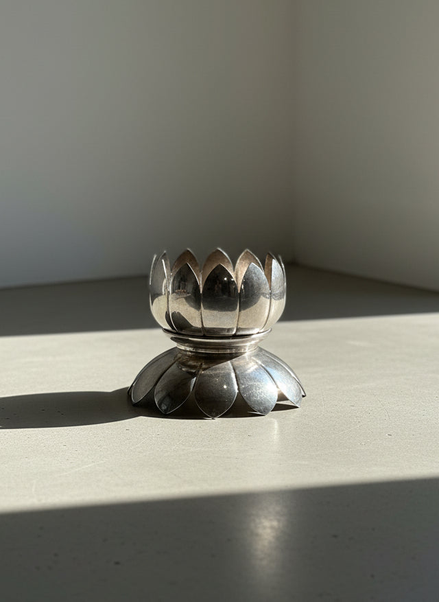 Reed & Barton Silverplate Lotus Blossom Bowl – Two-Piece Petal-Form Serving or Decorative Centerpiece