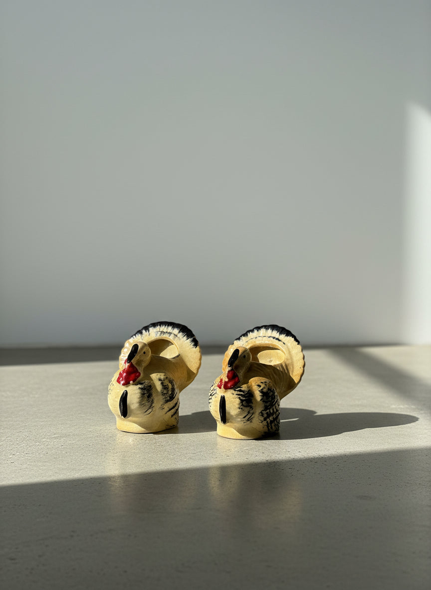 Vintage Ceramic Turkey Napkin Ring Set – Hand-Painted Thanksgiving Table Décor
