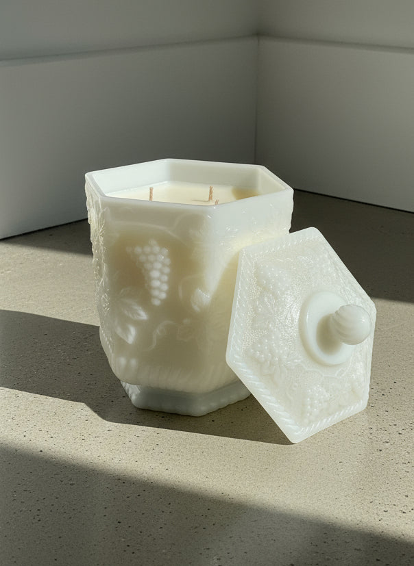 Vintage Grape Relief Candle – Elegant Milk Glass Keepsake