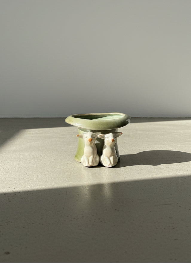 Charming Vintage Ceramic Piglet Trio Trinket Dish – Handcrafted Animal Figurine Bowl