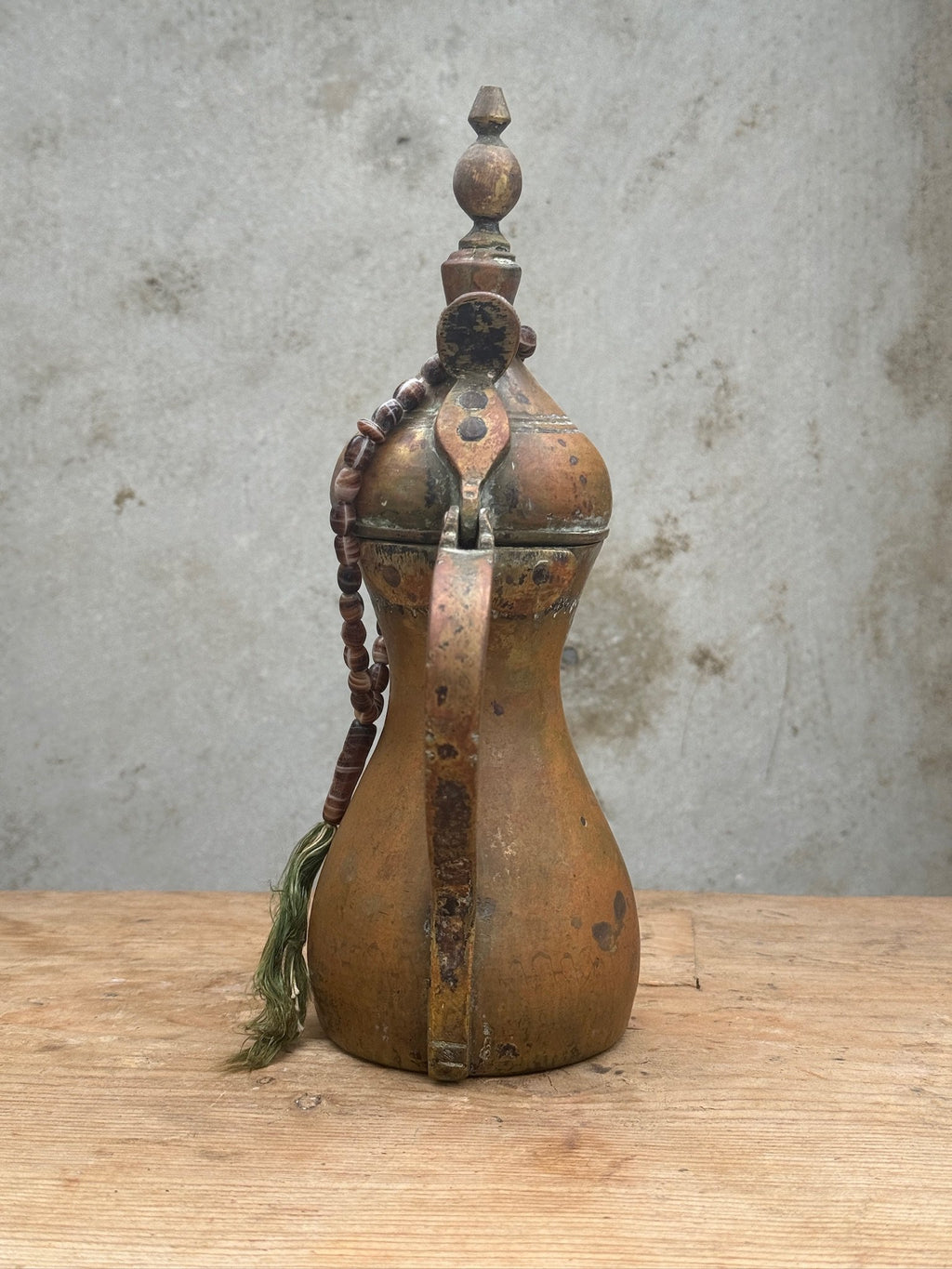 19th century Dallah Arabic brass coffee pot with elegant curved handle, domed lid, and long spout, featuring a rich aged patina — Hommes and Gardens, Objects Collection, Landscape Architect, Interior Designer, Outdoor Living, Art, Furniture, Objects, Best Gifts, Nature, Backyard, Yard, Outdoor Decorations, Home Decor, Home Design, Luxury Design.