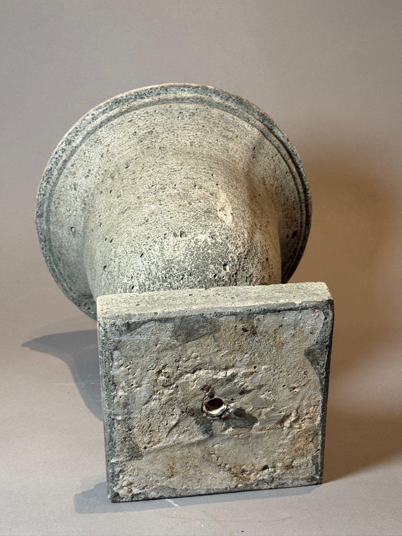 Antique English garden urn planter in cast stone with weathered patina and square base, perfect for floral arrangements or decorative display — Hommes and Gardens, Pots + Planters Collection, Landscape Architect, Interior Designer, Outdoor Living, Art, Furniture, Objects, Best Gifts, Nature, Backyard, Yard, Outdoor Decorations, Home Decor, Home Design, Luxury Design.