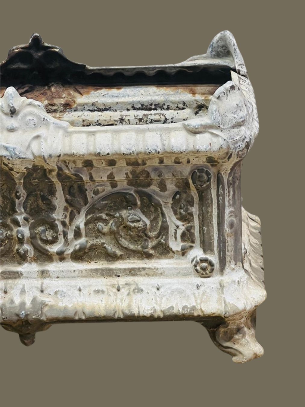 Antique French garden planter crafted in cast iron with scrollwork details, distressed finish, and timeless architectural elegance — Hommes and Gardens, Pots + Planters Collection, Landscape Architect, Interior Designer, Outdoor Living, Art, Furniture, Objects, Best Gifts, Nature, Backyard, Yard, Outdoor Decorations, Home Decor, Home Design, Luxury Design.