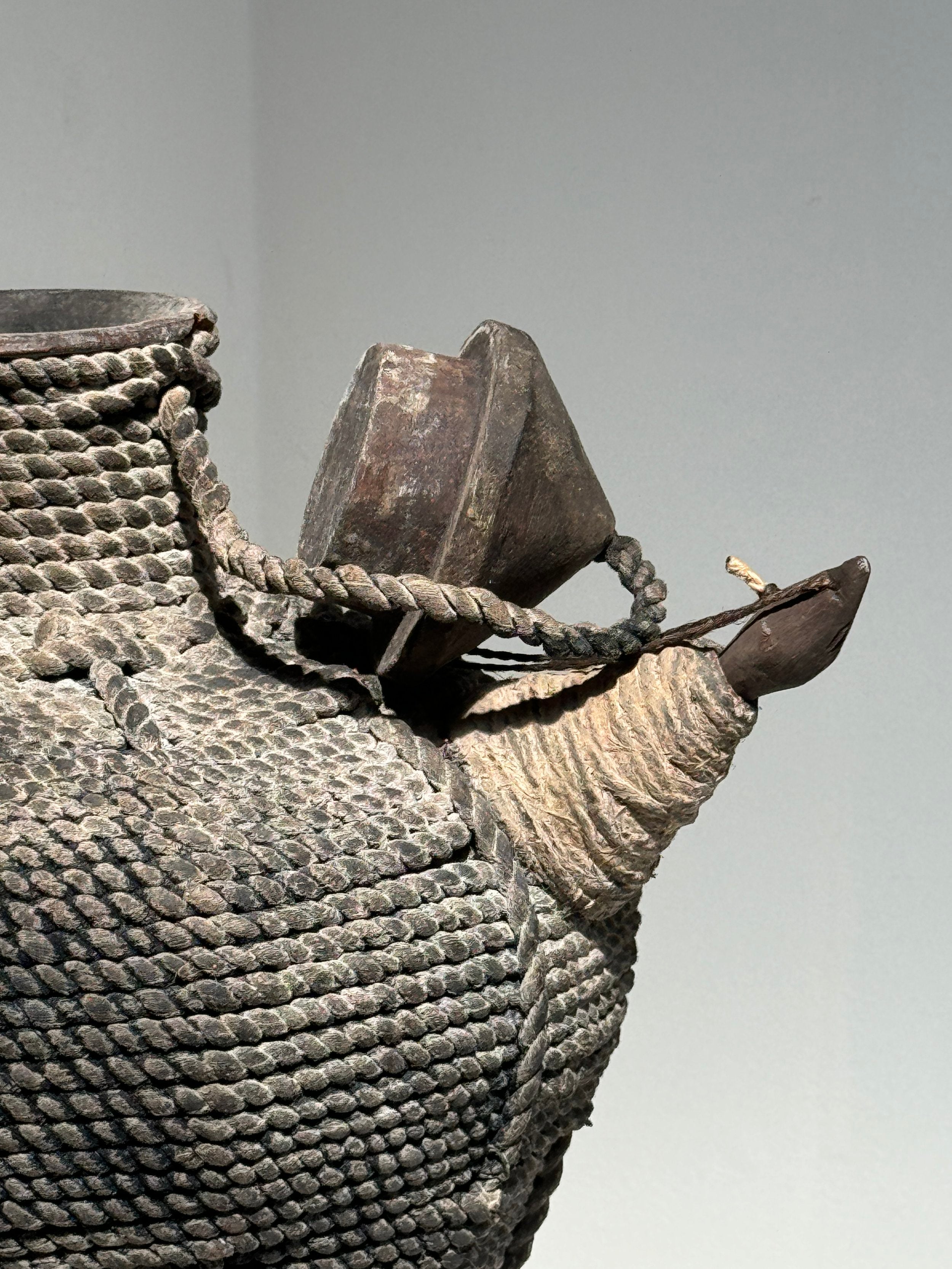 Antique rattan and wood water vessel inspired by Southeast Asian craftsmanship, unique primitive décor object with timeless cultural charm — Hommes and Gardens, Objects Collection, Landscape Architect, Interior Designer, Outdoor Living, Art, Furniture, Objects, Best Gifts, Nature, Backyard, Yard, Outdoor Decorations, Home Decor, Home Design, Luxury Design.