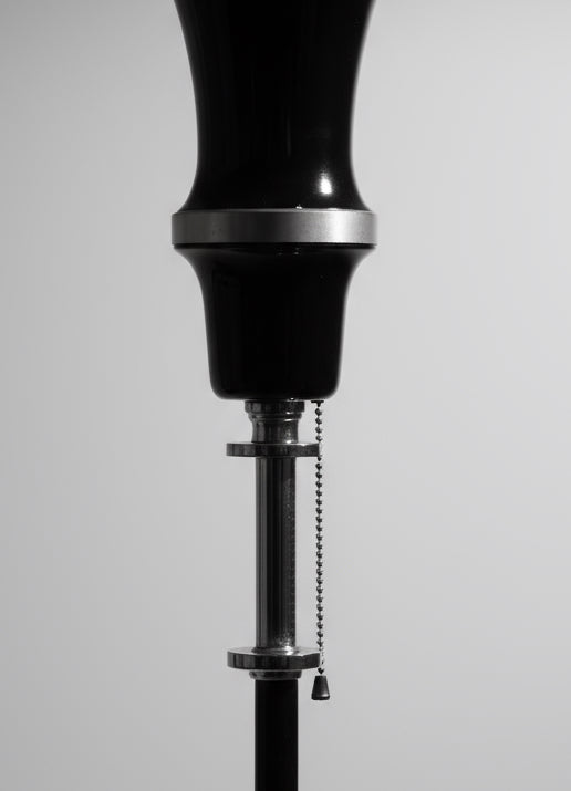 Rare RMC Model 795 Art Deco Machine Age Floor Lamp in Black Enamel and Polished Aluminum - hommes + gardens estudio.