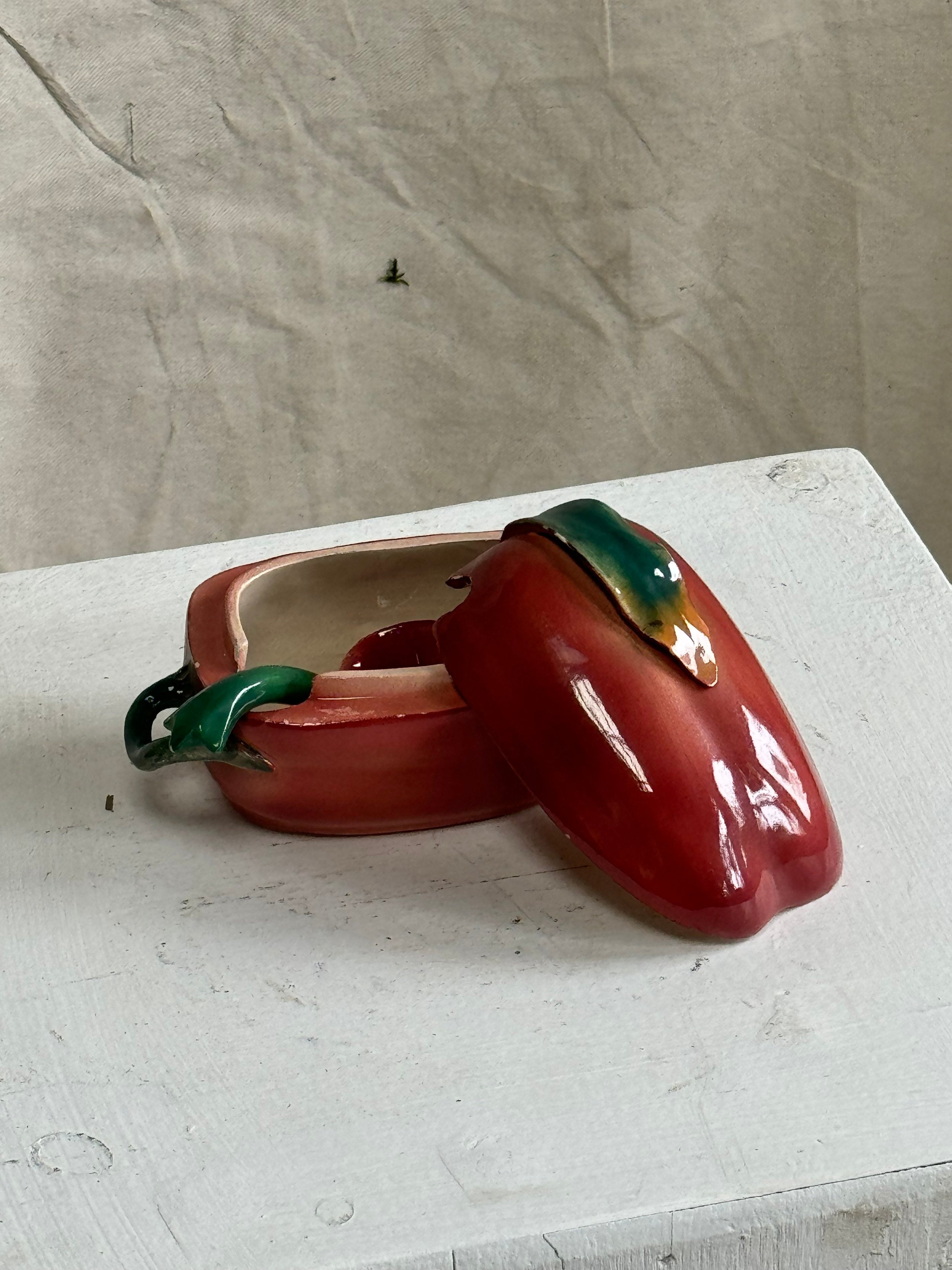 Vintage Hand Painted Chili Pepper Salsa Bowl & Spoon 3 Piece Set with beautifully detailed chili pepper design, hommes + gardens estudio.