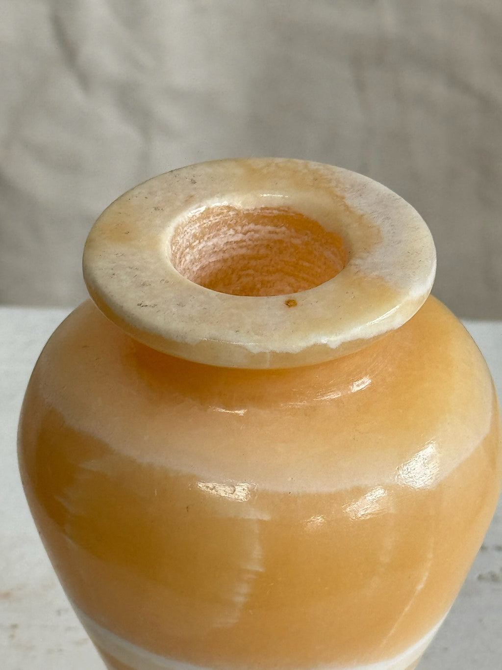 Vintage Egyptian Onyx Marble Alabaster Stone Vase top view showing intricate craftsmanship and honey beige color. hommes + gardens estudio.