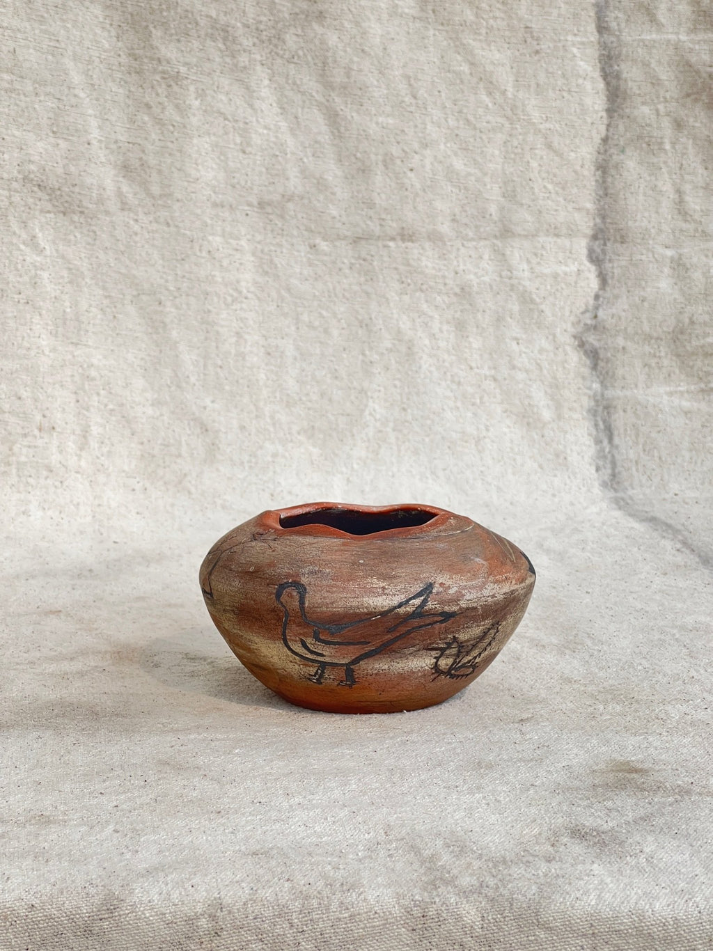 Vintage Clay Vase with Primitive Drawings (Signed), featuring unique animal drawings, weathered vintage clay design, hommes + gardens estudio.