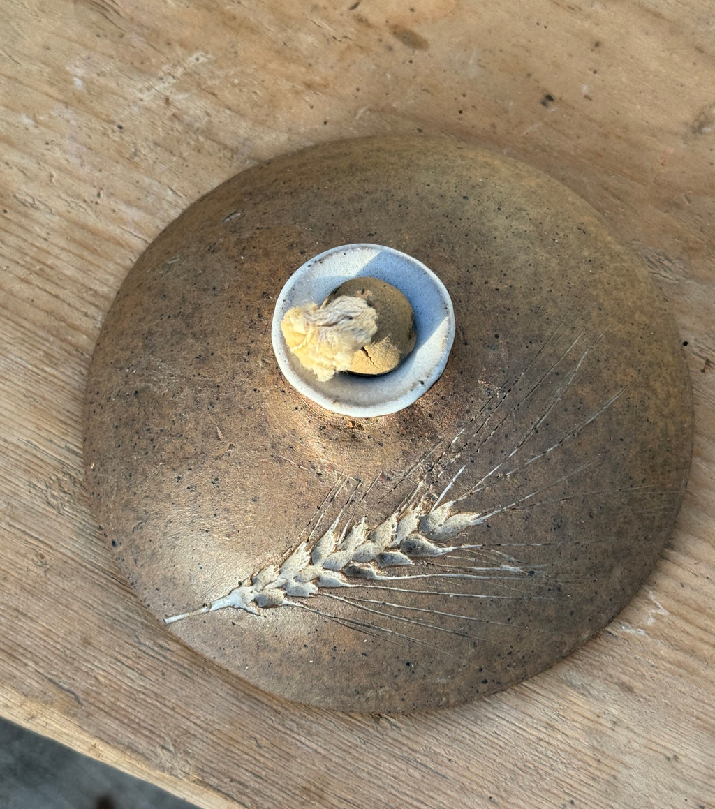 Vintage Hand Crafted Unglazed Flat Oil Lamp with Etched Wheat (Signed) top view showing the etched wheat design, hommes + gardens estudio.