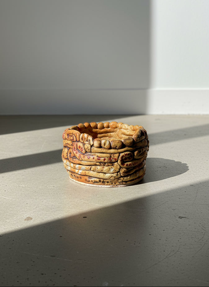 Handmade coiled clay vessel with warm earthy tones and sculptural design, a unique ceramic art piece celebrating organic craftsmanship — Hommes and Gardens, Vases Collection, Landscape Architect, Interior Designer, Outdoor Living, Art, Furniture, Objects, Best Gifts, Nature, Backyard, Yard, Outdoor Decorations, Home Decor, Home Design, Luxury Design.