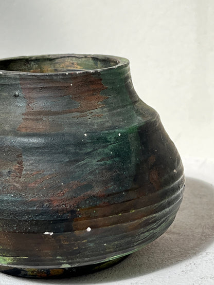 Handmade Raku vintage vase by Billie Goldman, featuring vibrant colors and crackle glaze, a distinctive artisan pottery piece — Hommes and Gardens, Home Decor Collection, Vases, Vintage Pottery, Ceramic Art, Handmade Decor, Raku Firing Technique, Artistic Collectible.