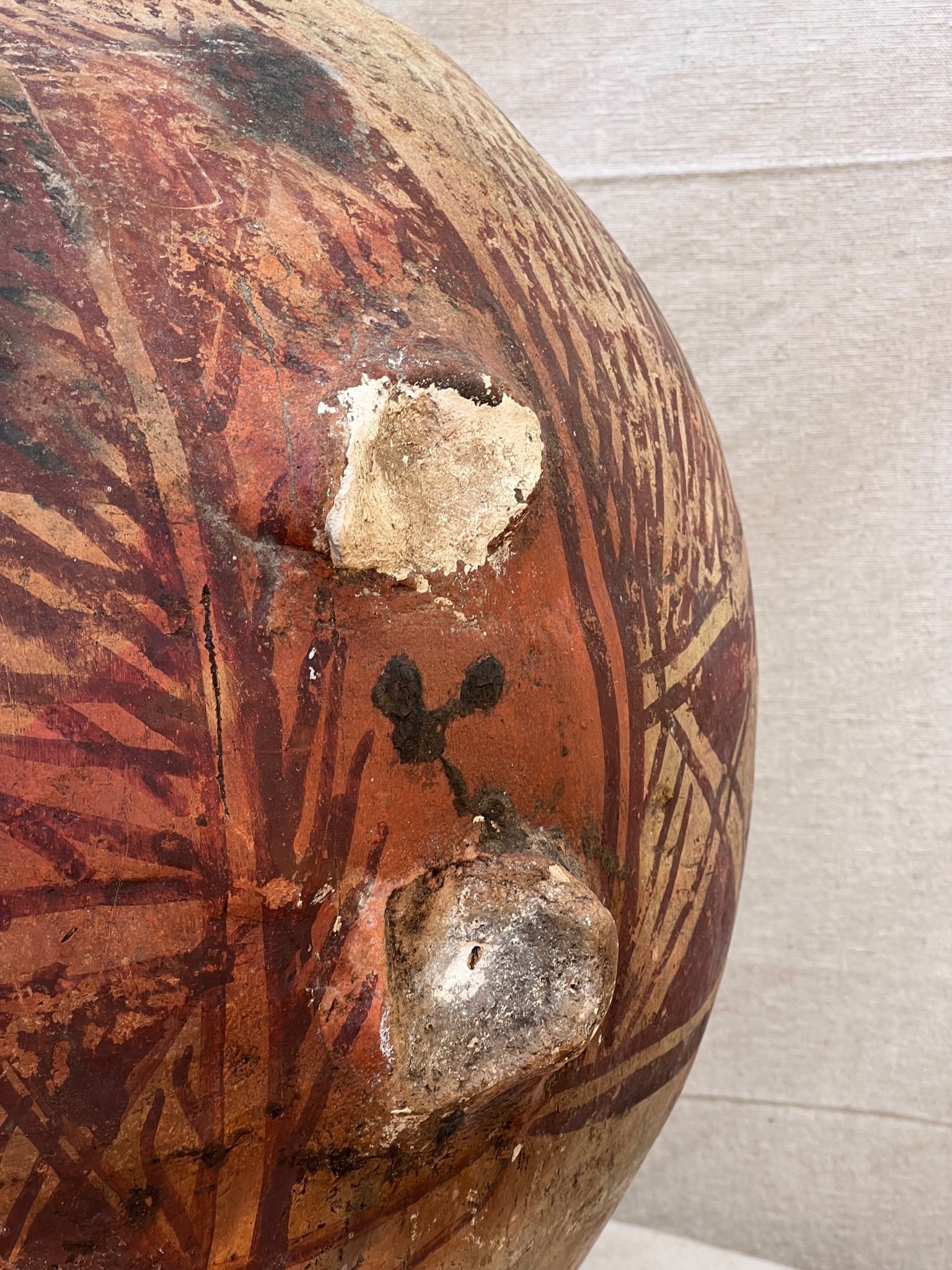 Hishey Jarrah Style red rectangular Zir jar with wabi-sabi black abstract motif, handcrafted in Ramallah, Palestine — Hommes and Gardens, Pots + Vessels Collection, Landscape Architect, Interior Designer, Outdoor Living, Outdoor Decorations, Home Decor, Home Design, Luxury Design, Art, Furniture, Objects, Best Gifts, Nature, Backyard, Yard.