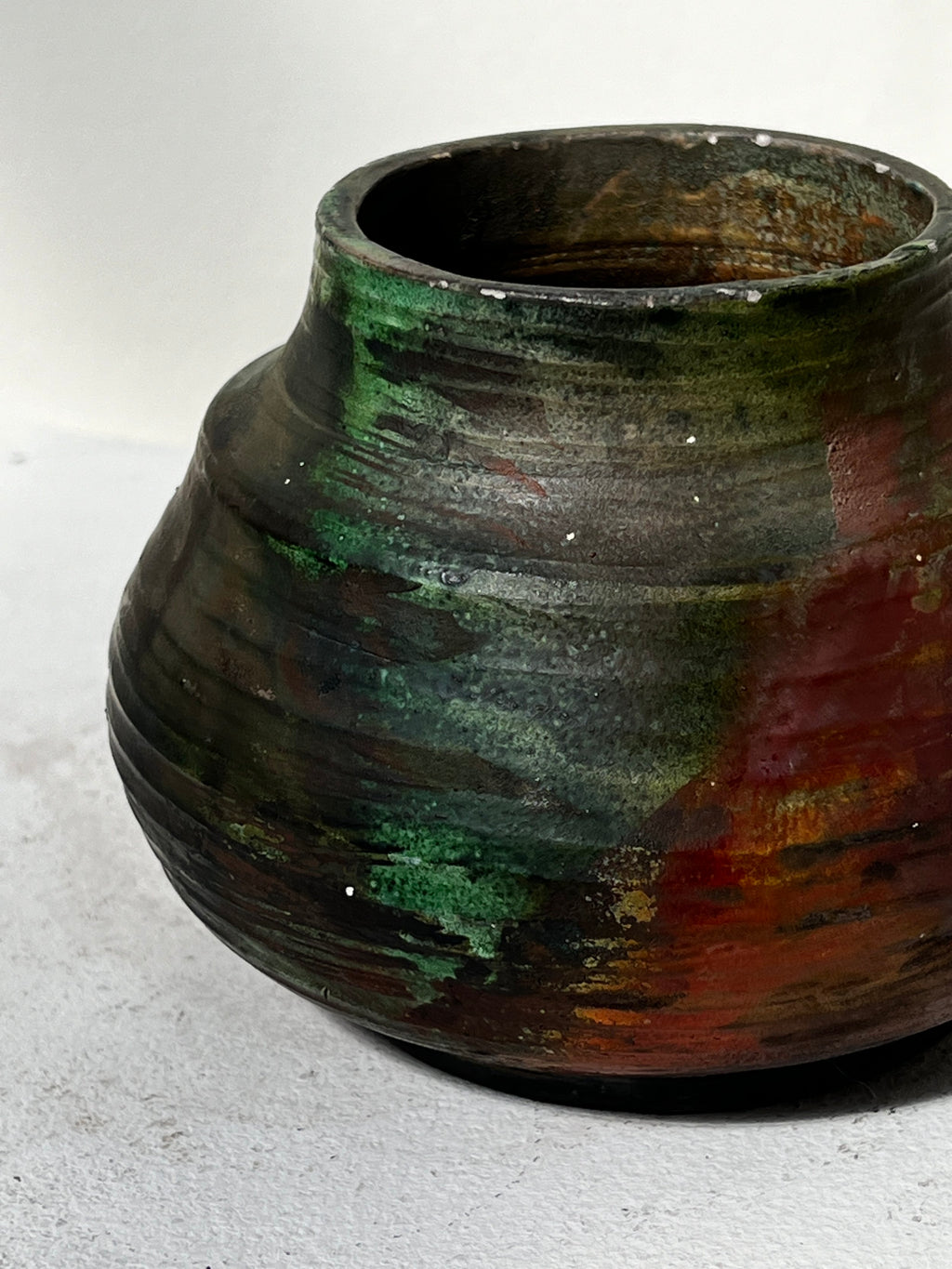Raku Vintage Hand Crafted Ceramic Vase Signed Billie Goldman with multicolor glaze and unique texture. hommes + gardens estudio.