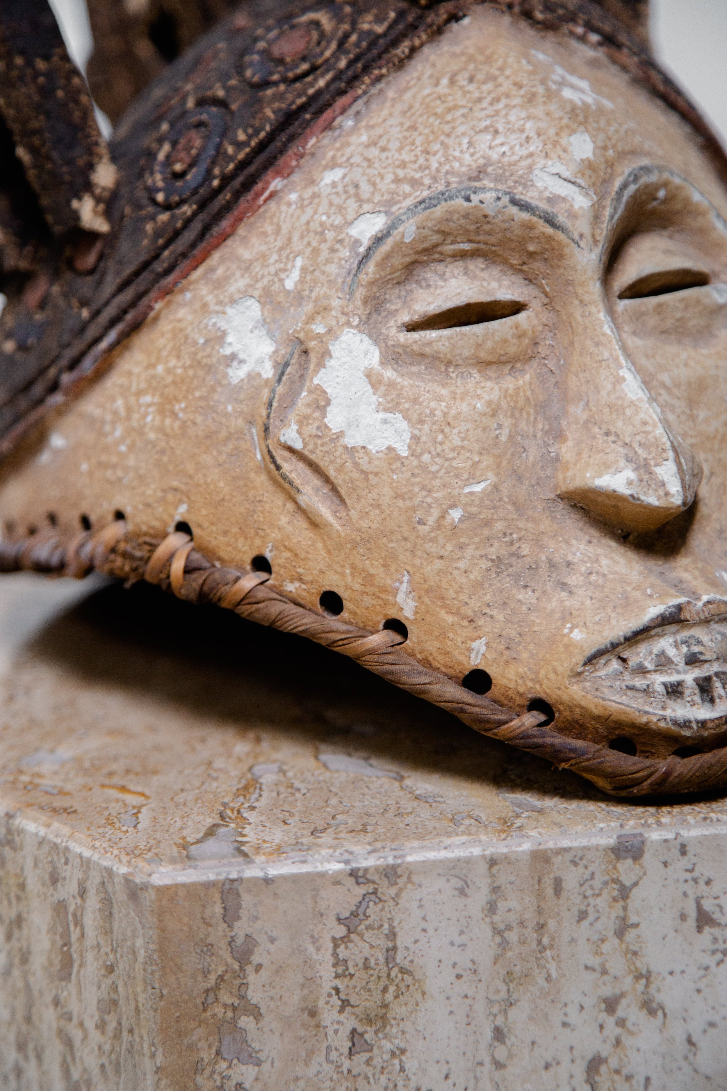 Tribal Nigerian Igbo mask from the 19th century, wooden hand-carved artifact used in ceremonial and ritual practices — Hommes and Gardens, Objects Collection, home decor, outdoor decorations, home design, luxury design, Landscape Architect, Interior Designer, Outdoor Living, Art, Furniture, Objects, Best Gifts, Nature, Backyard, Yard.
