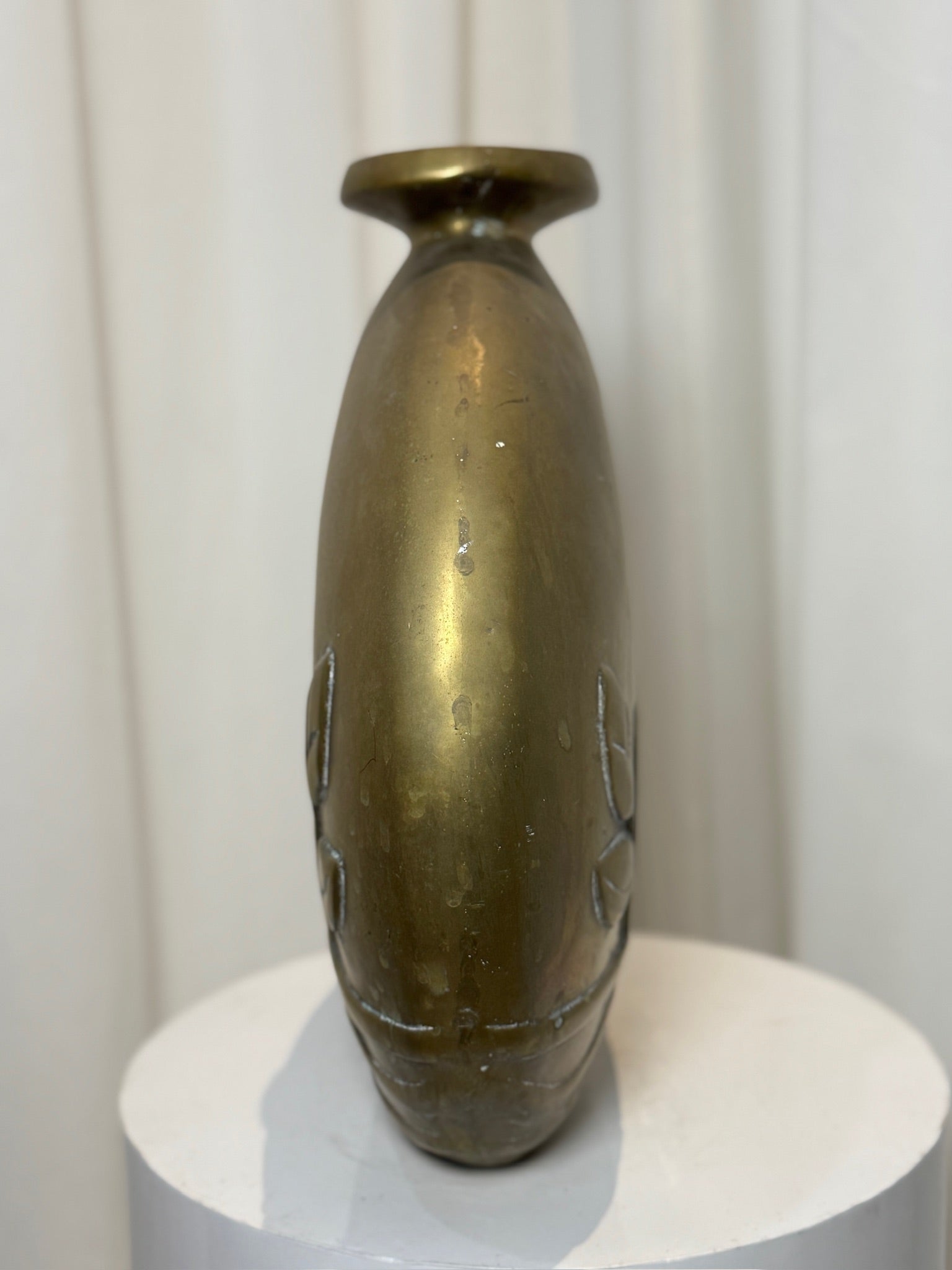 Vintage 1980s Dolbi Cashier brass vase with Art Deco revival floral embossing, aged patina and luxurious geometric silhouette, elegant decorative collectible — Hommes and Gardens, Vases + Vessels Collection, Landscape Architect, Interior Designer, Outdoor Living, Art, Furniture, Objects, Best Gifts, Nature, Backyard, Yard, Outdoor Decorations, Home Decor, Home Design, Luxury Design.