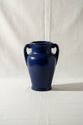 Vintage clay vase - Urn style in blue, featuring elegant handles, perfect for floral displays or as a standalone decor. hommes + gardens estudio.