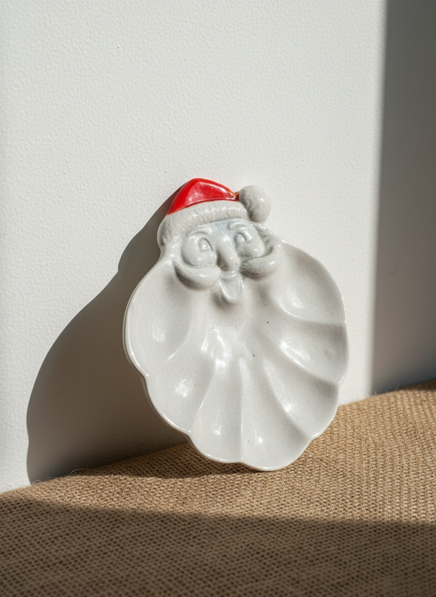 Vintage Christmas Santa Claus Face Plate for cookies and treats, celebrating holiday spirit. hommes + gardens estudio.