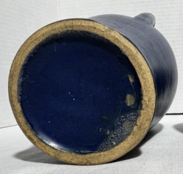 Vintage clay vase - Urn style with a dark blue glaze and rustic accents, perfect for home décor. hommes + gardens estudio.