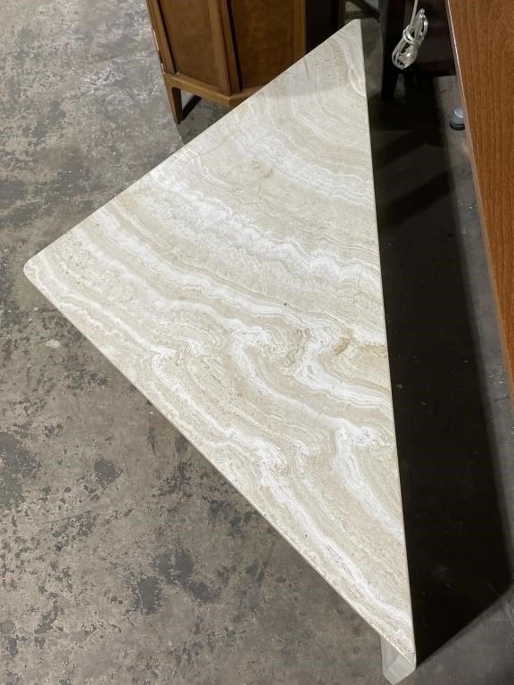 Vintage Travertine Marble Corner Table showcasing elegant natural veining and unique corner design for any space. hommes + gardens estudio.