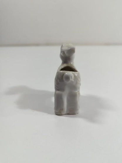 Vintage porcelain lamb figurine toothpick holder, adorable handcrafted collectible blending charm and practicality — Hommes and Gardens, Home Decor Collection, Toothpick Holders, Porcelain Art, Vintage Decor, Table Accessories, Ceramic Figurines, Gift Collectible.