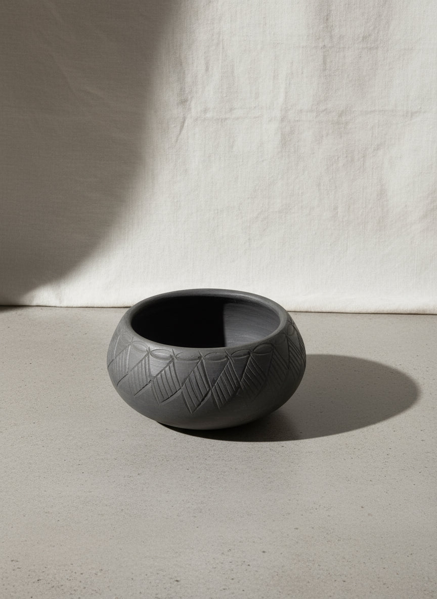 Vintage S. Bigmeat Cherokee NC Vessel featuring intricate diamond pattern design, showcasing Indigenous craftsmanship. hommes + gardens estudio.