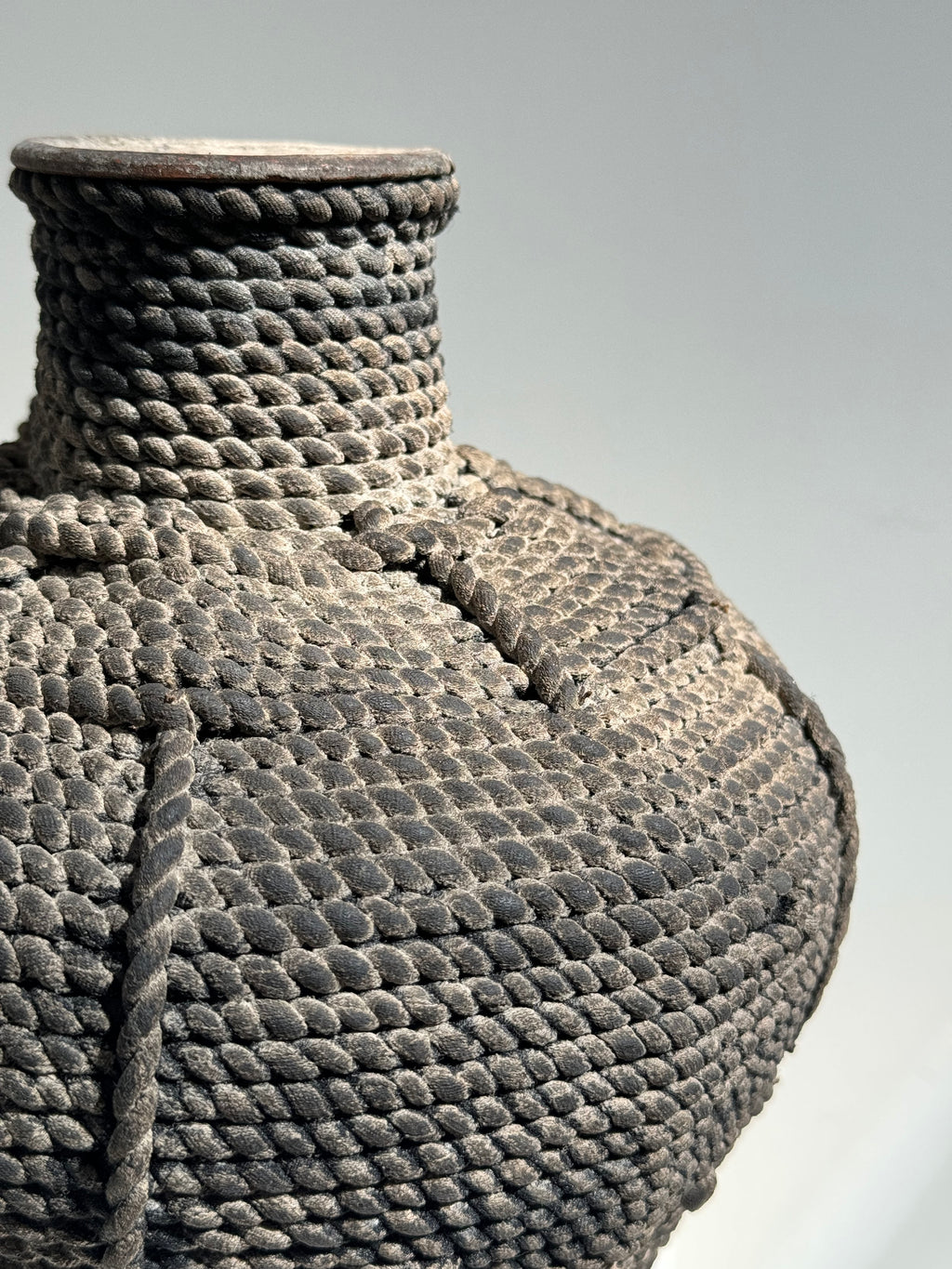 Vintage ritual water pot crafted from wood and rattan, Southeast Asian design ideal for collectors of antique home décor — Hommes and Gardens, Objects Collection, Landscape Architect, Interior Designer, Outdoor Living, Art, Furniture, Objects, Best Gifts, Nature, Backyard, Yard, Outdoor Decorations, Home Decor, Home Design, Luxury Design.