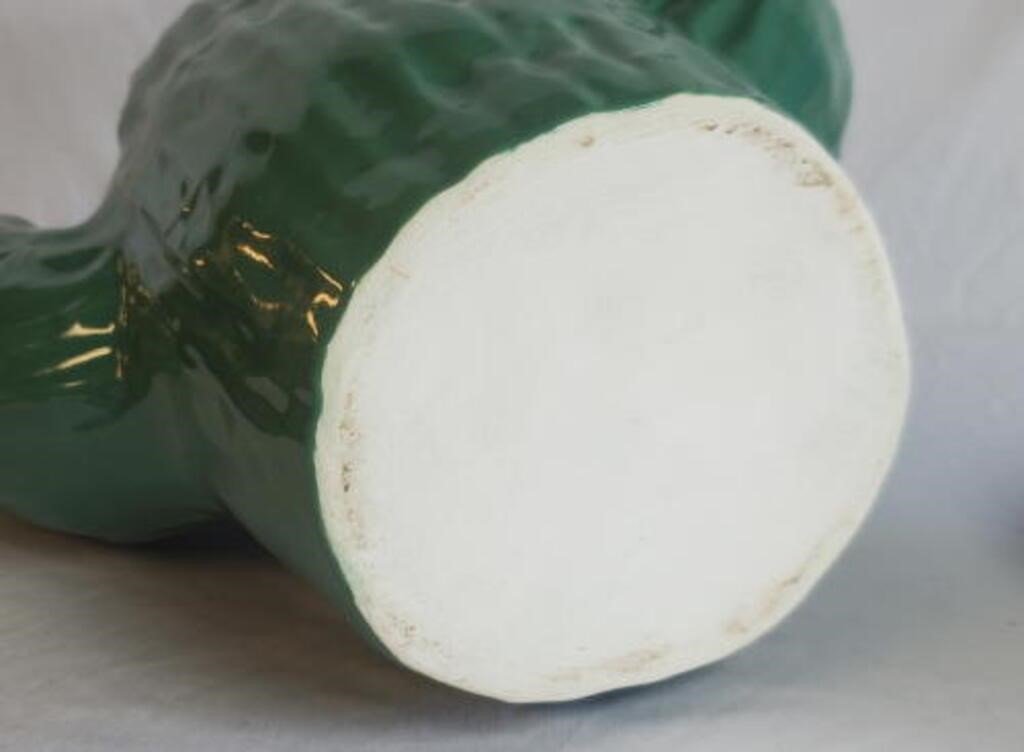 Bottom view of the Vintage Saguaro Cactus With Pink Bloom Cookie Jar by Treasure craft, showcasing its unique design. hommes + gardens estudio.