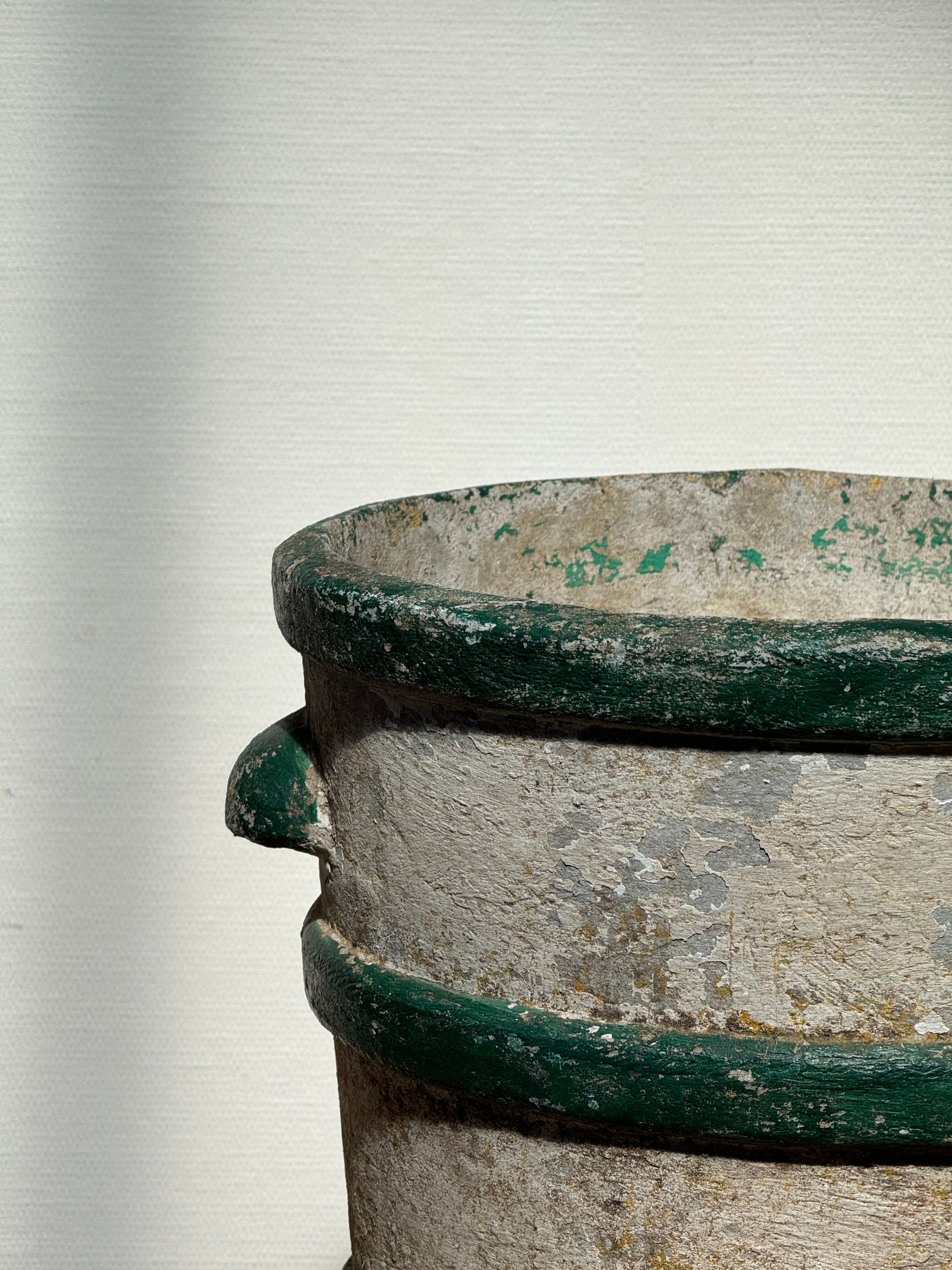 Willy Guhl Planter, 1960s Switzerland showing distinctive ridged texture and color combination, hommes + gardens estudio