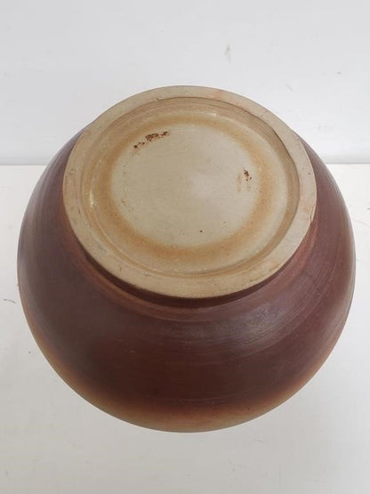 Narrow-necked ceramic vase