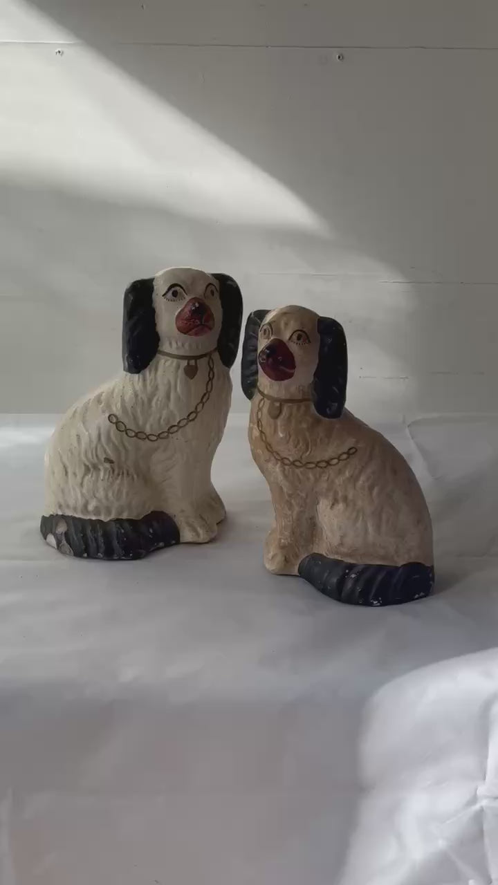 Pair of Staffordshire-Style Ceramic Spaniel Dogs – Hand-Painted Victorian Figurines
